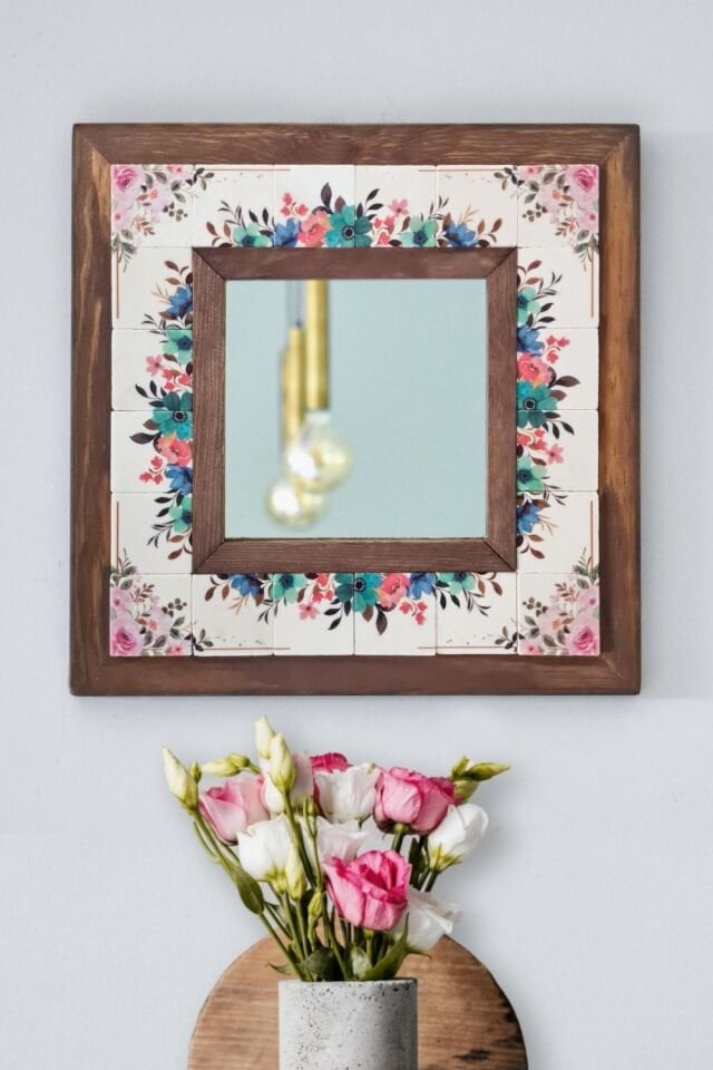 Flower Temalı Desenli Mermer Dekoratif Ayna 34x34cm – 066.1