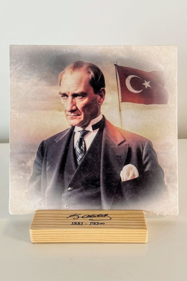 Masif Ahşap Stand & Doğal Taştan Atatürk Portresi - 006