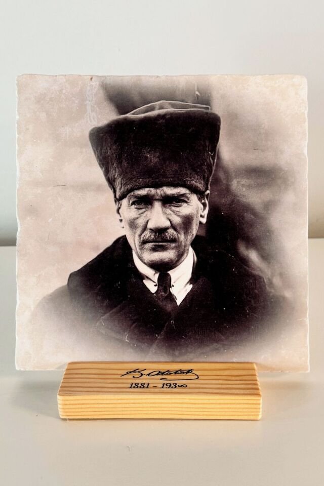 Masif Ahşap Stand & Doğal Taştan Atatürk Portresi - 007