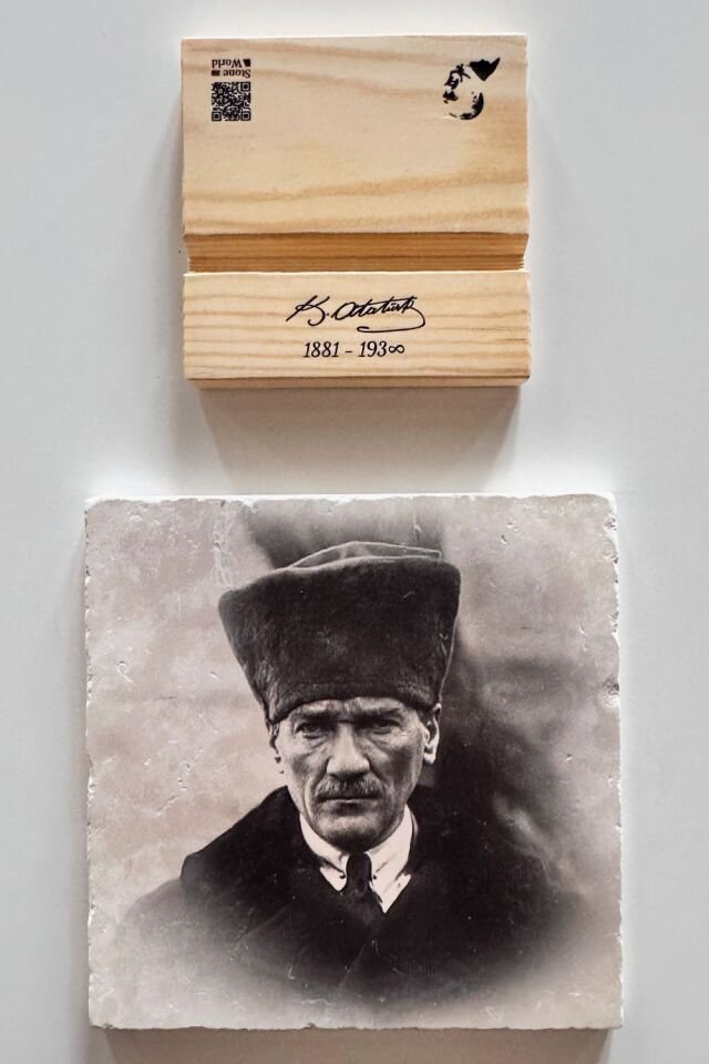 Masif Ahşap Stand & Doğal Taştan Atatürk Portresi - 007