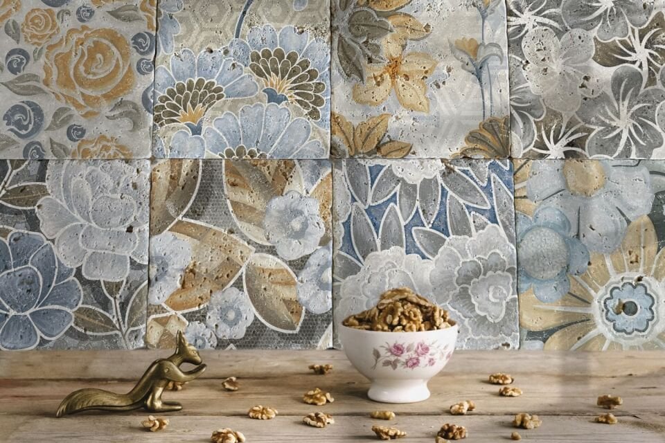 Desenli Doğal Taştan Dekoratif Karo - Quintet Teması - 037