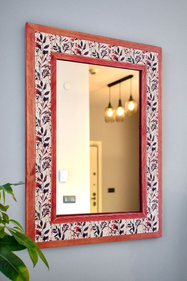 Çiçek Temalı, Masif Ahşap Ve Desenli Mermerden Dekoratif Ayna - 48x63cm - 010.1