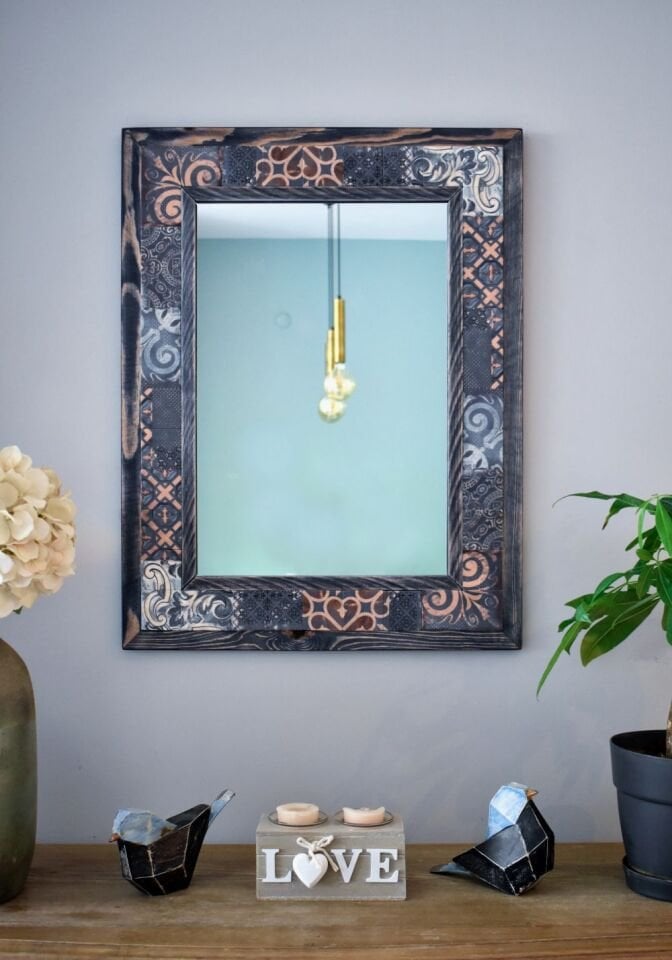 Vintage Temalı, Masif Ahşap Ve Desenli Mermerden Dekoratif Ayna - 48x63cm - 031.1