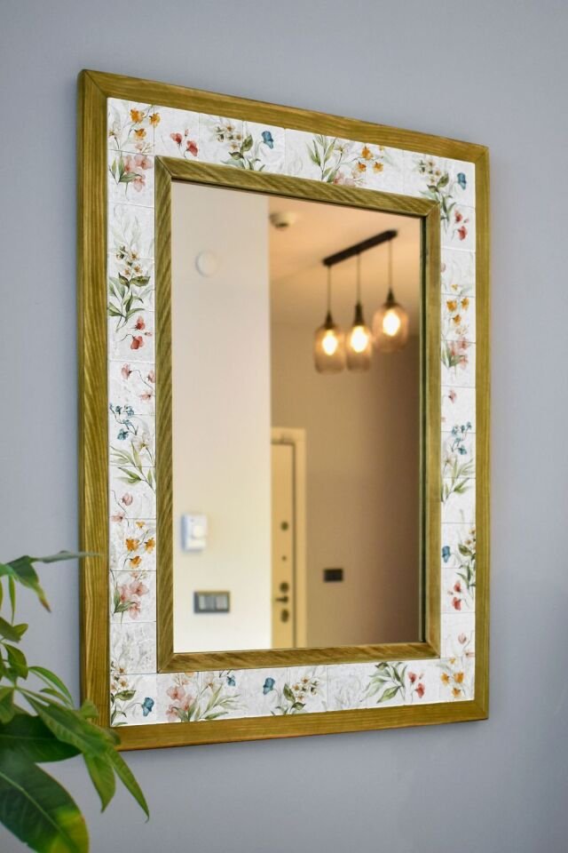 Çiçek Temalı, Masif Ahşap Ve Desenli Mermerden Dekoratif Ayna - 48x63cm - 035.1