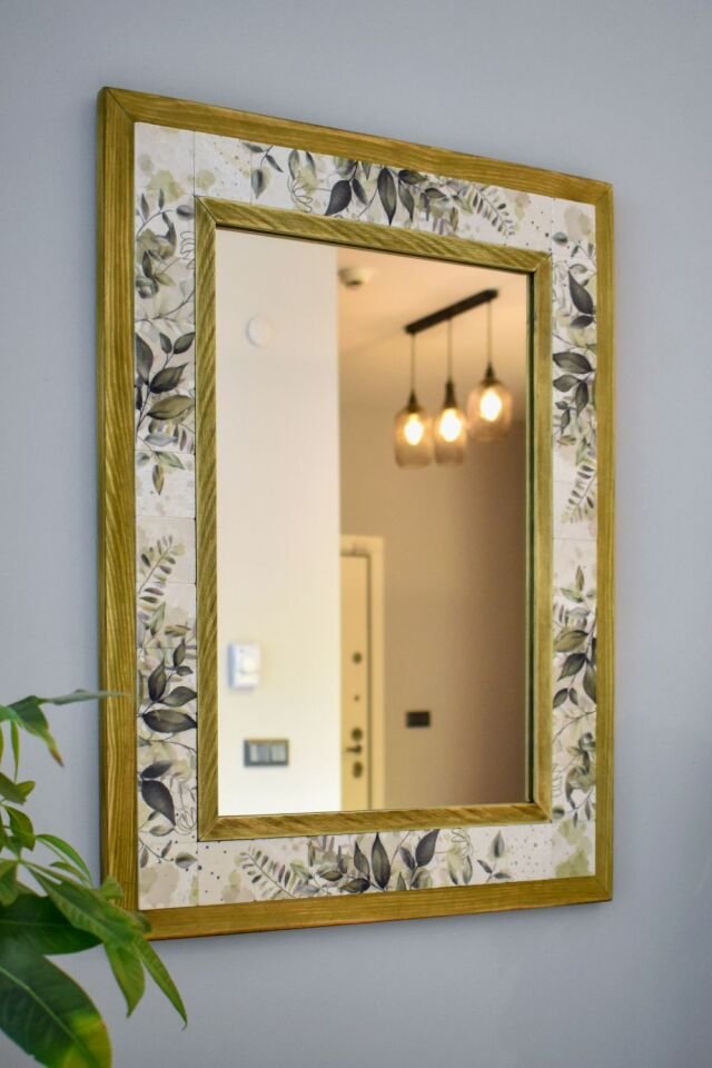 Çiçek Temalı, Masif Ahşap Ve Desenli Mermerden Dekoratif Ayna - 48x63cm - 065.1